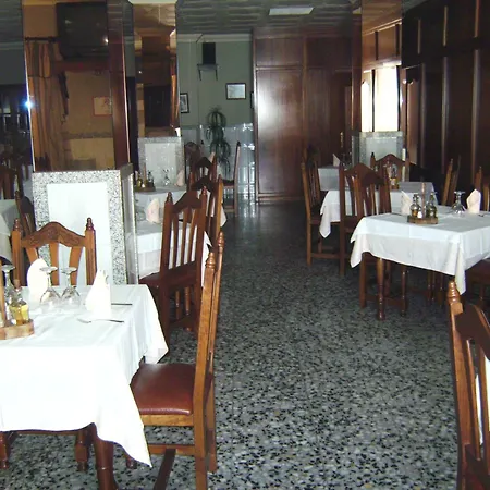 Pensjonat El Poligono Lucena